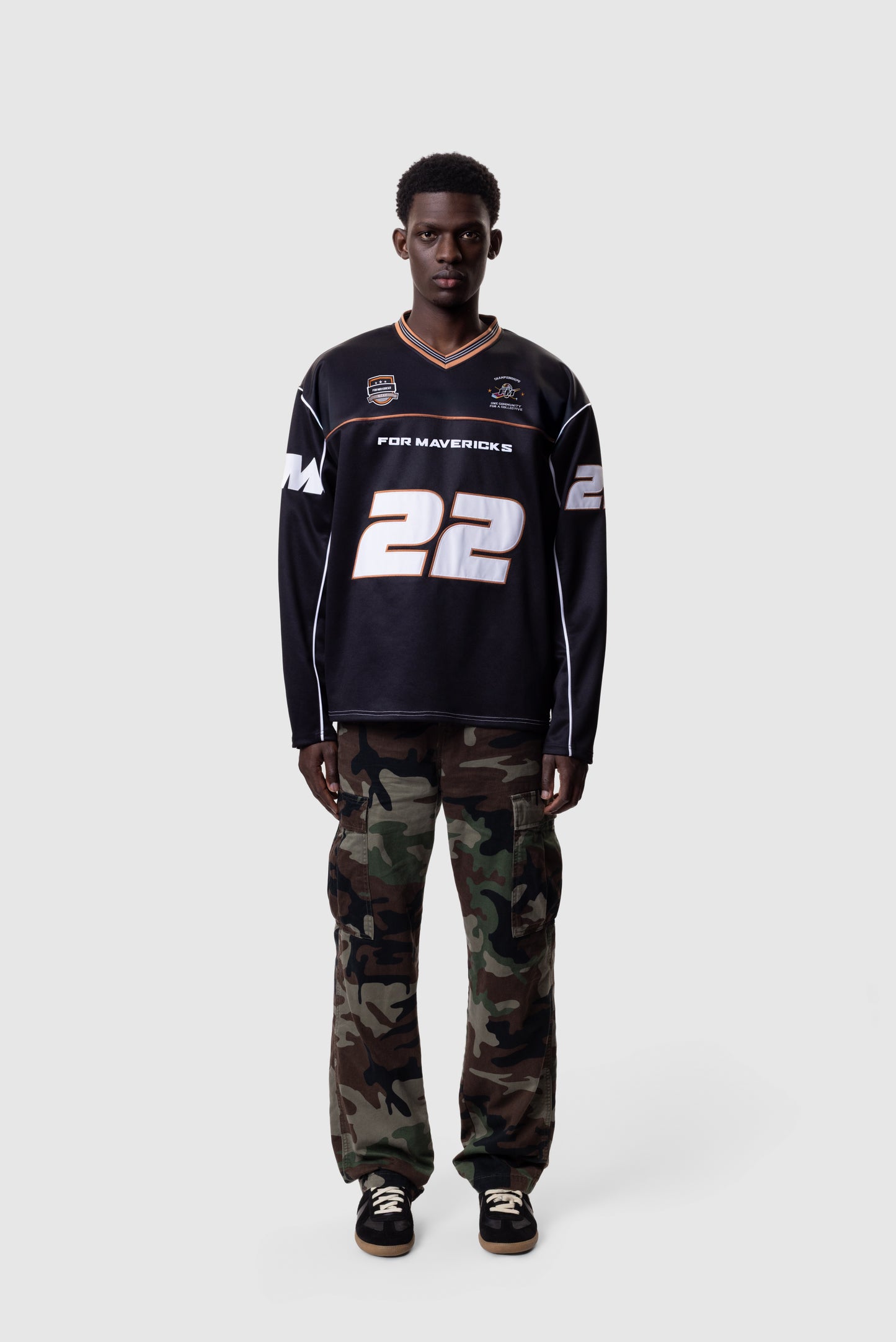 ATHLETIC JERSEY - BLACK