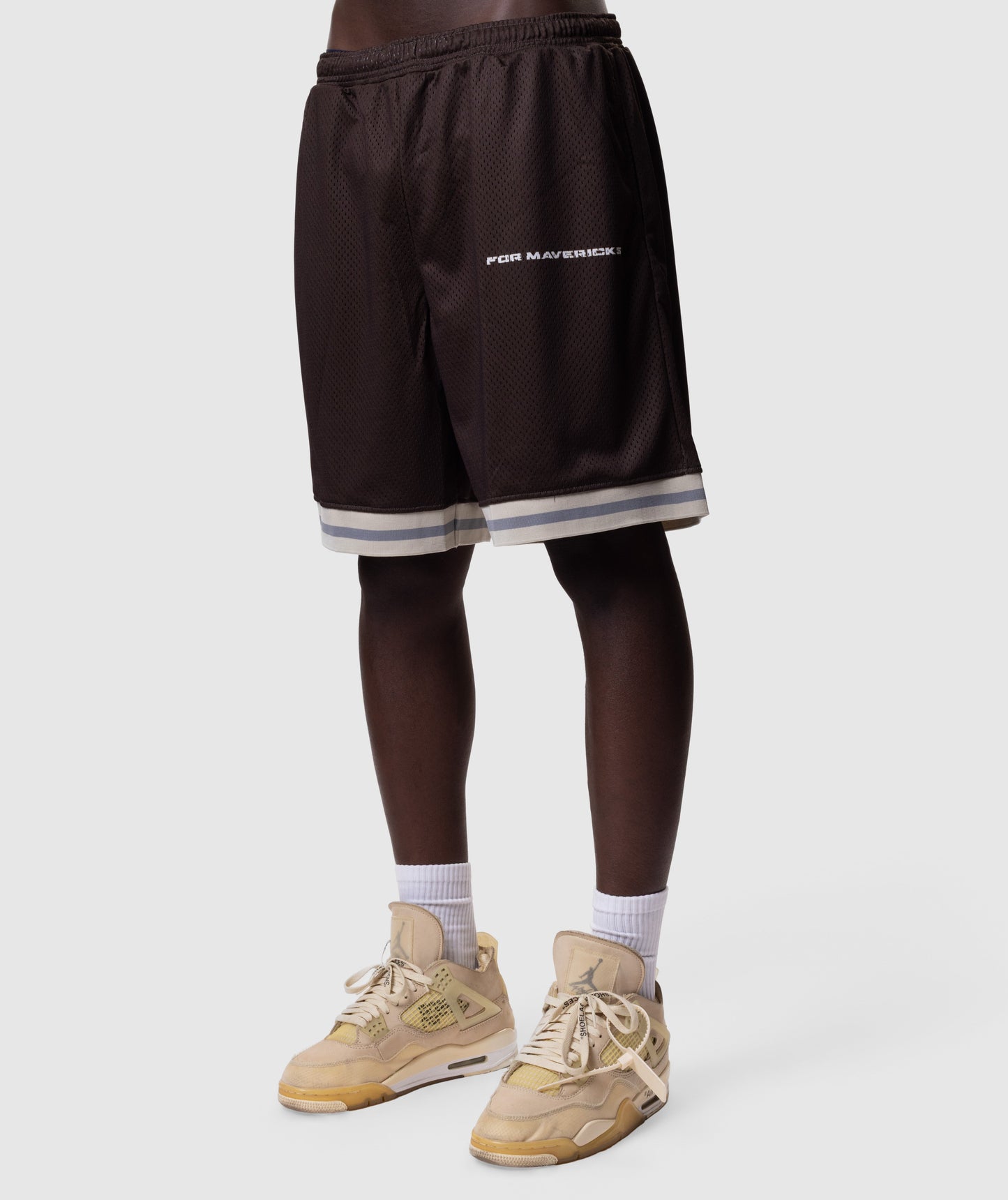 ATHLETIC MESH SHORTS -BROWN