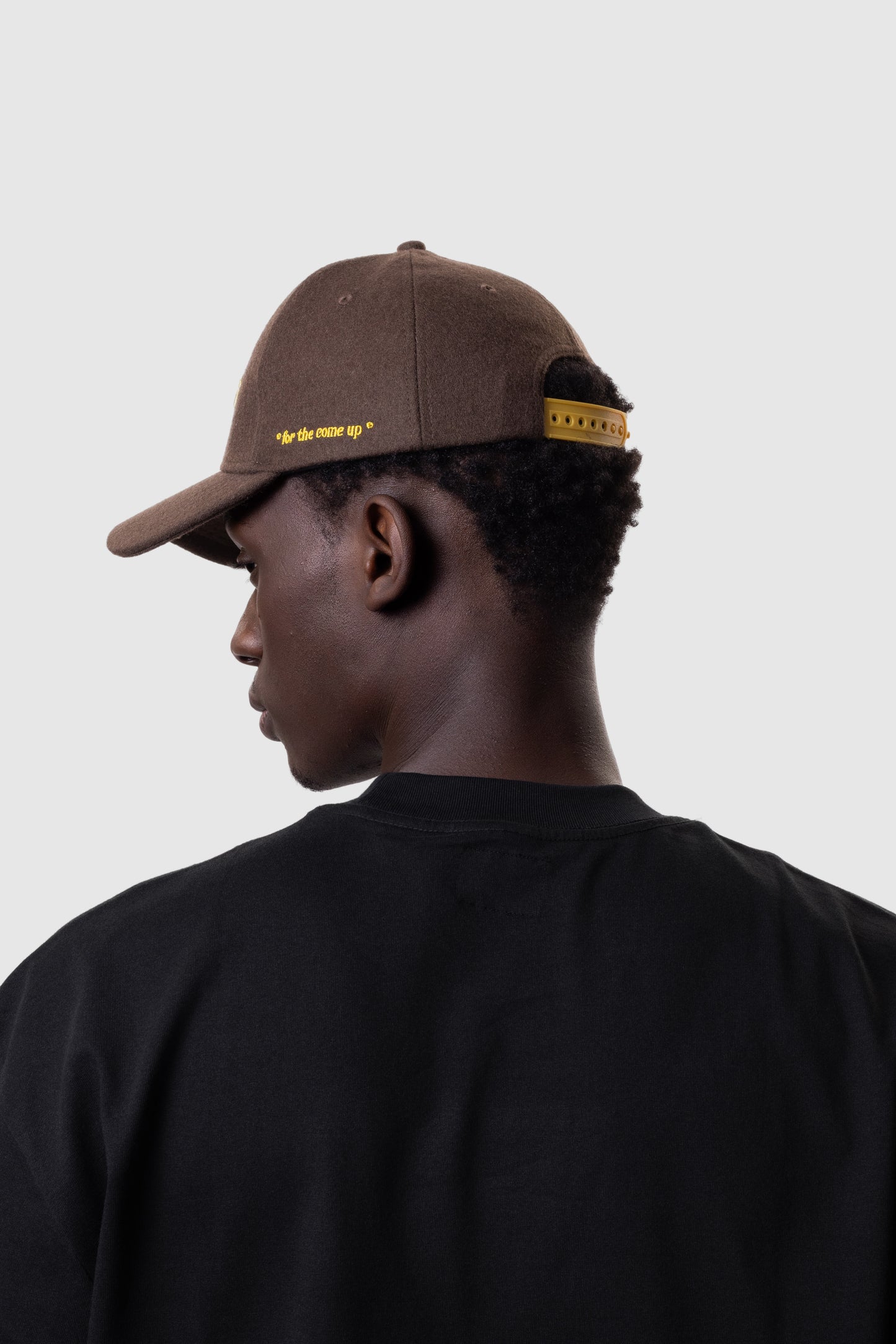 RACER SERIES SNAPBACK - BROWN